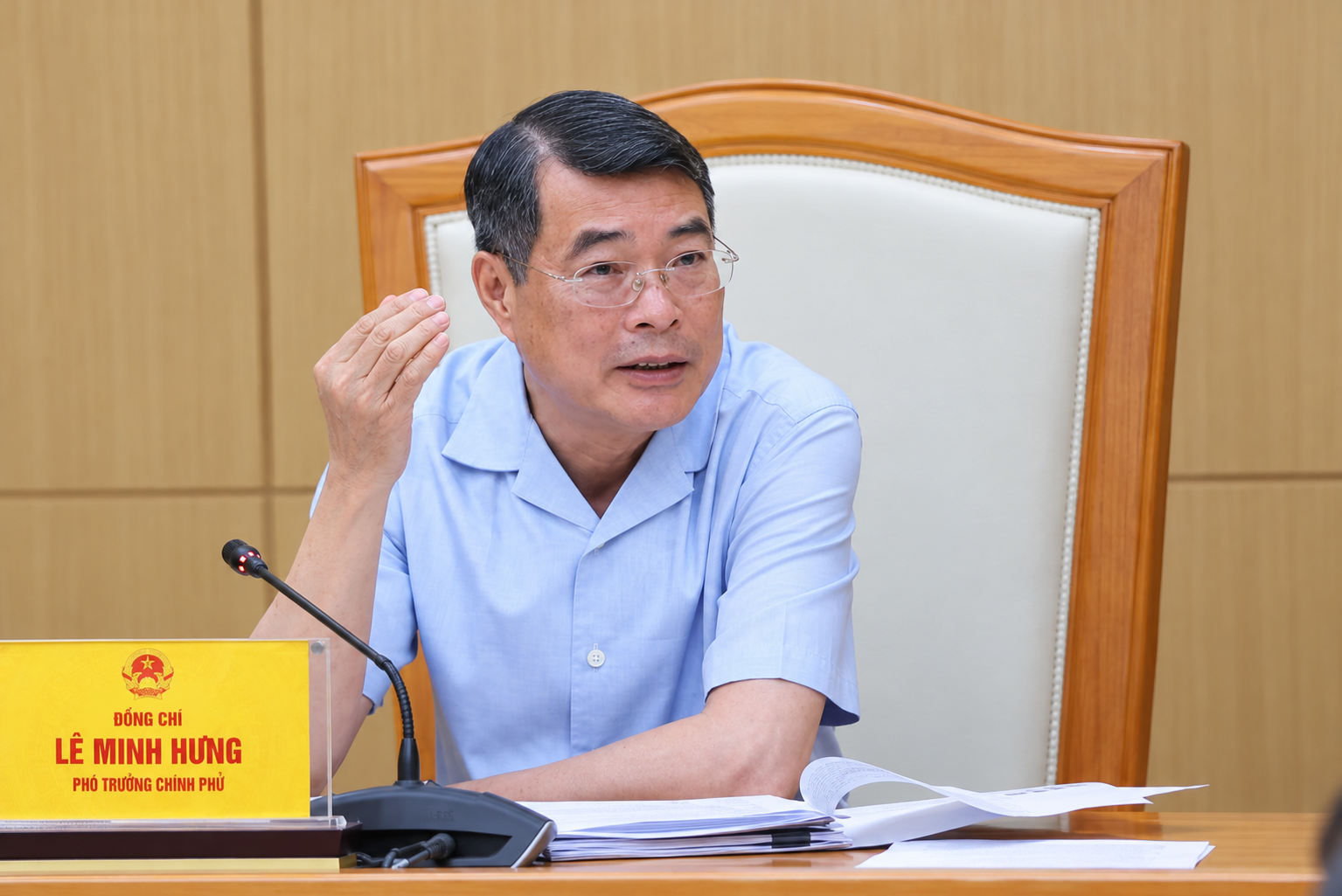 Thủ tướng yêu cầu đẩy nhanh tiến độ các dự án điện, đáp ứng mục tiêu tăng trưởng hai con số